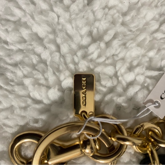 New without tag, Leather Coach Key Ring, Multicolored with 4 pretty butterflies - Picture 8 of 16